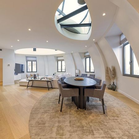 Triplex Penthouse In The City Center Bryssel Exteriör bild