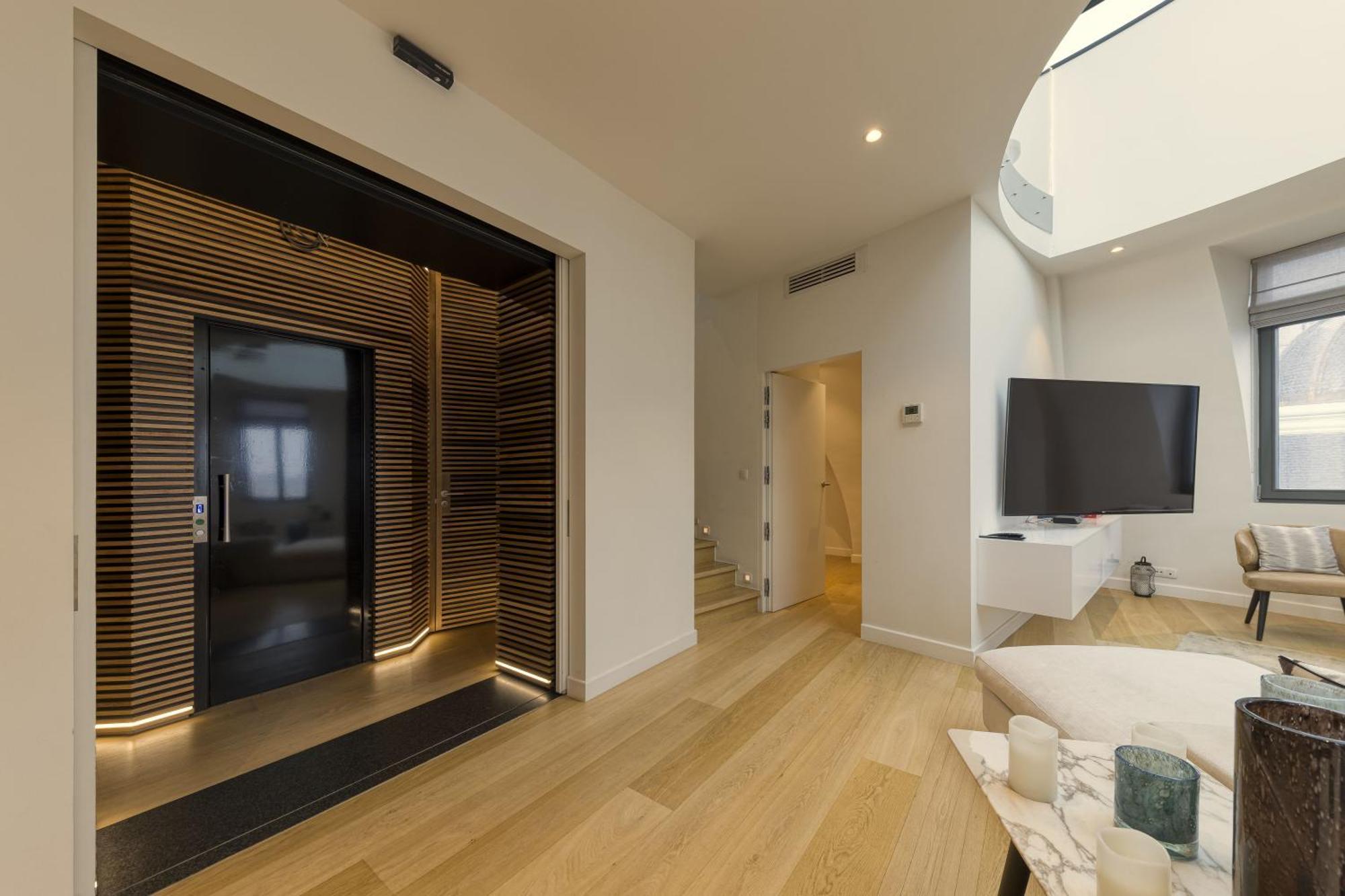 Triplex Penthouse In The City Center Bryssel Exteriör bild