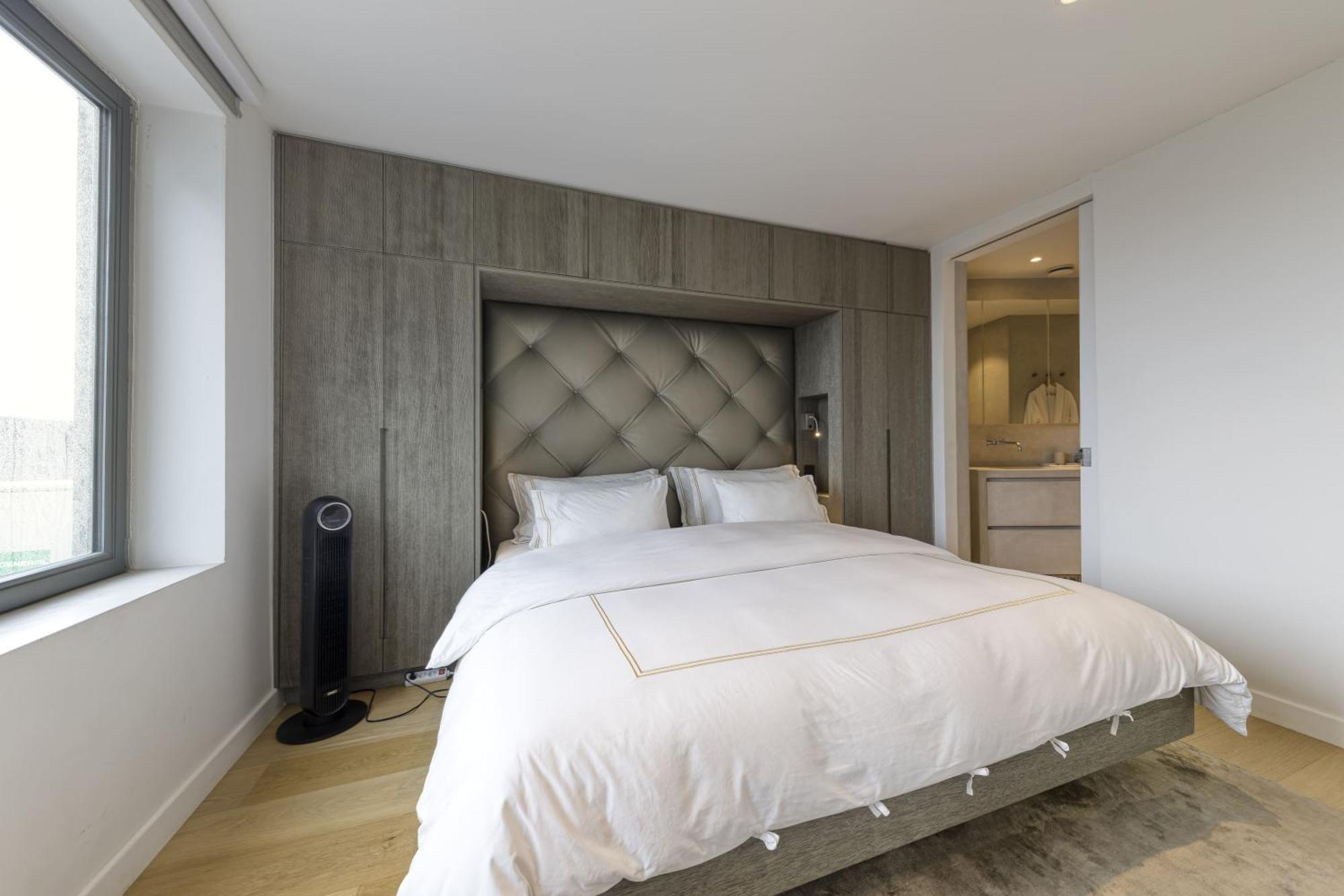 Triplex Penthouse In The City Center Bryssel Exteriör bild